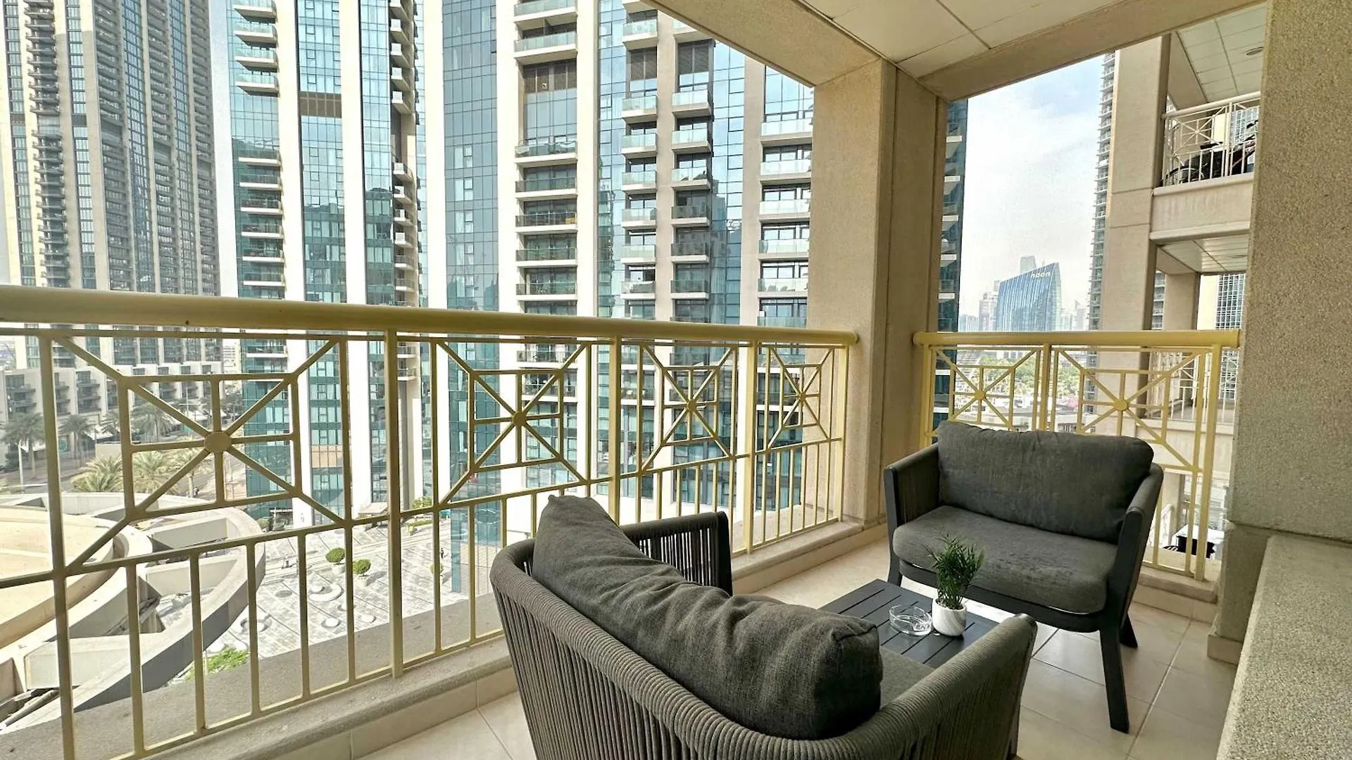 Silkhaus 1Br Downtown Heart In Emaar Tower Apartment Dubai
